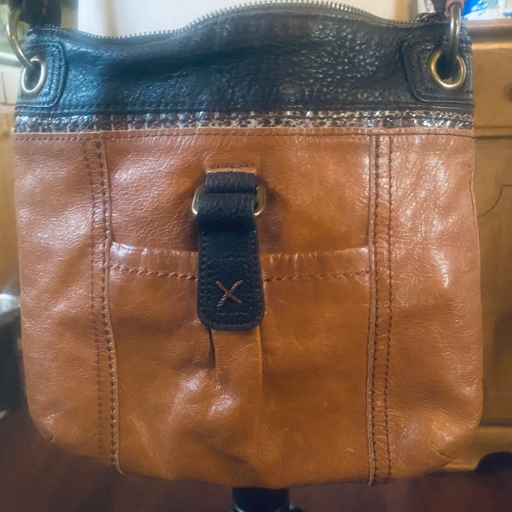Stylish Brown Leather women’s sak cross body purse